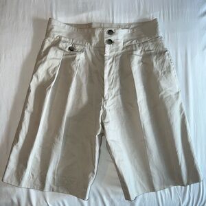 Hugo Boss Men’s Unique Pleated Shorts Size:30 Only Worn A Couple Times
